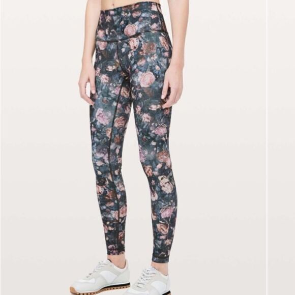 Lululemon Wunder Under High-Rise
Tight *Full-On Luxtreme 28"
Frosted Rose Multi - Picture 3 of 10